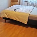 Maison Room