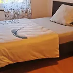 Maison Room